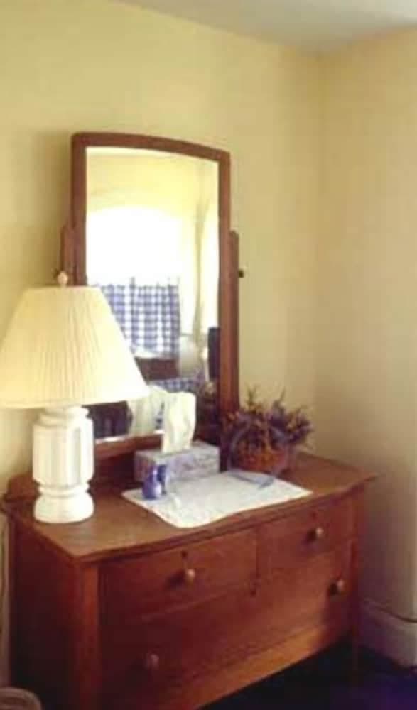 Strawberry Farm Bed & Breakfast