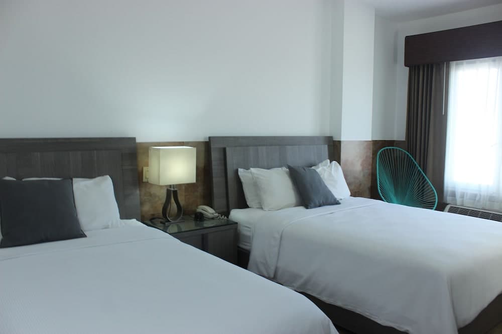 Beverly Hills: Hotel & Business