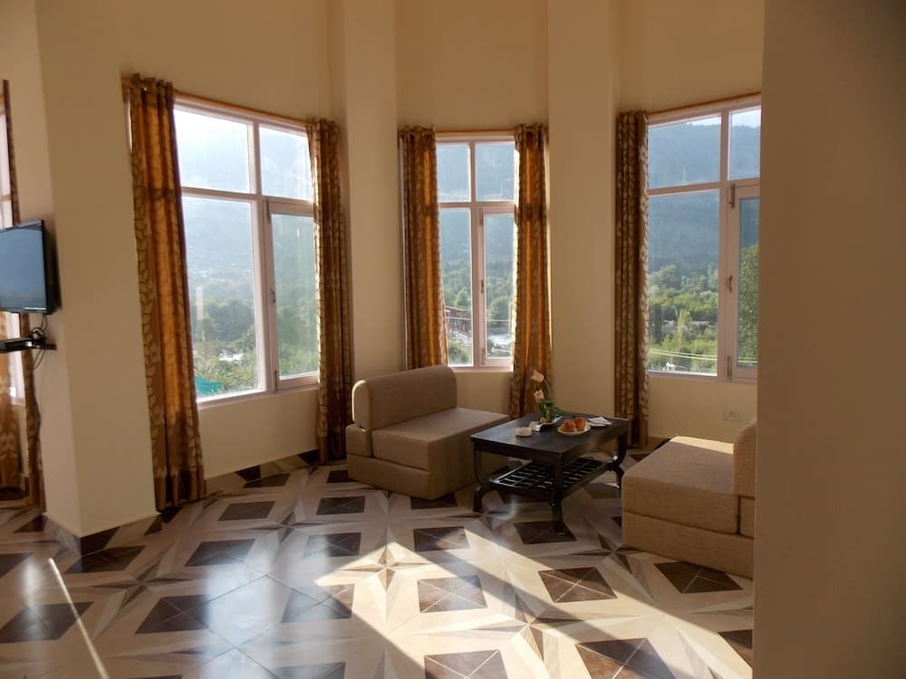 Snow Touch Resort (Shri Nath Group)