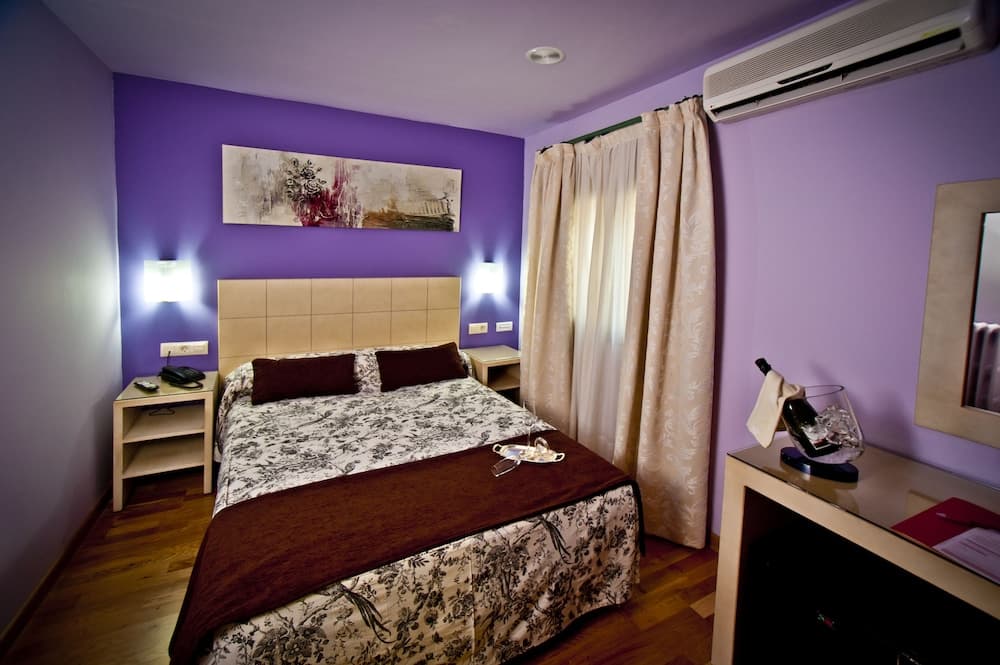 Hotel Condes de Castilla