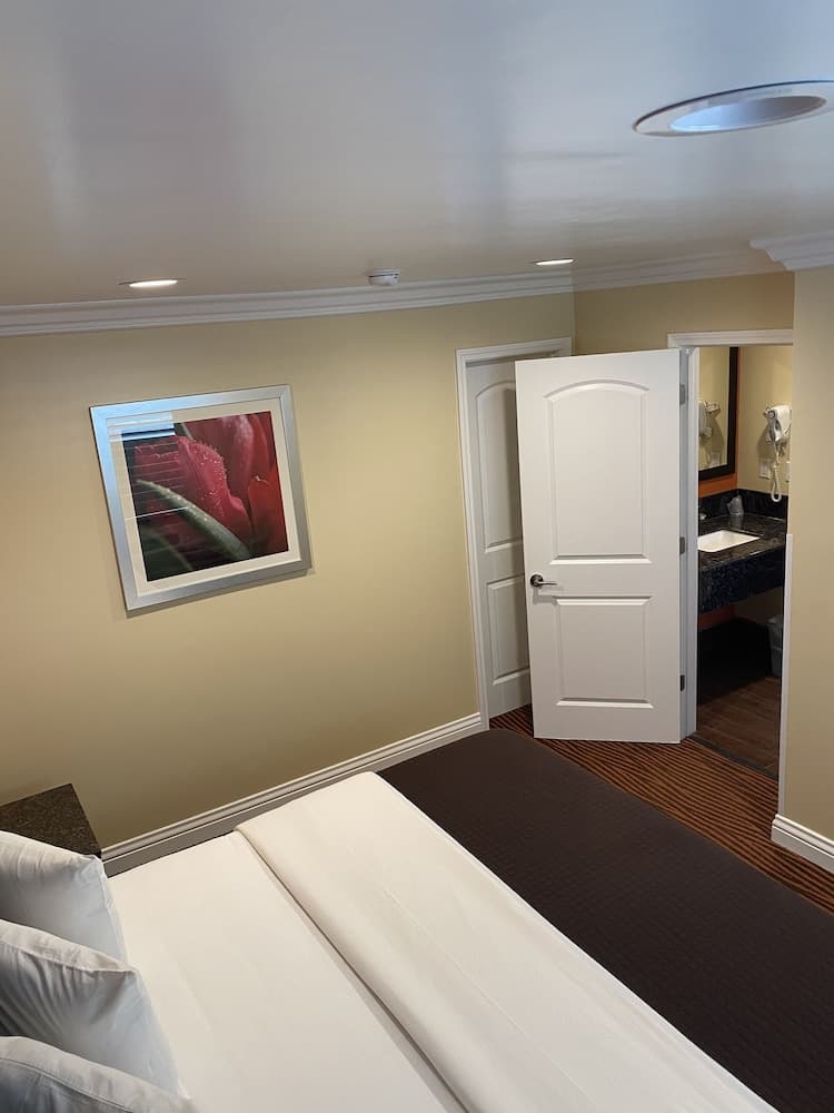 Convention Center Inn and Suites