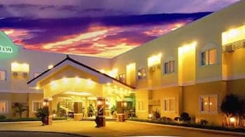 Alona Kew White Beach Resort