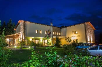 Anavasi Mountain Resort