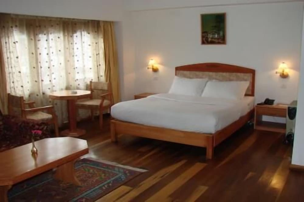 Hotel Phuntsho Pelri