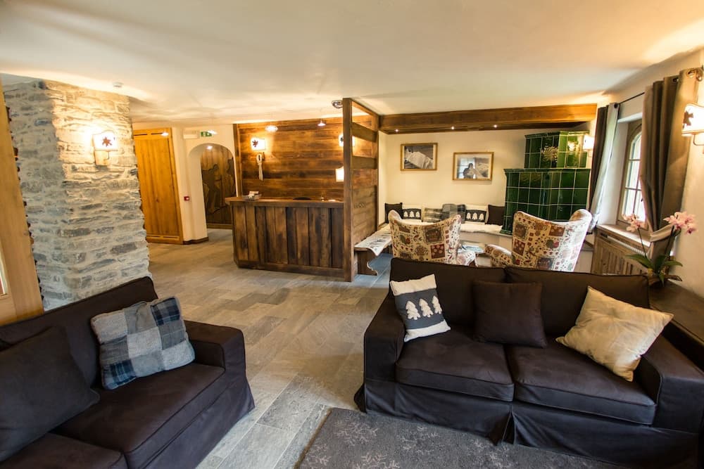 Hotel Les Montagnards