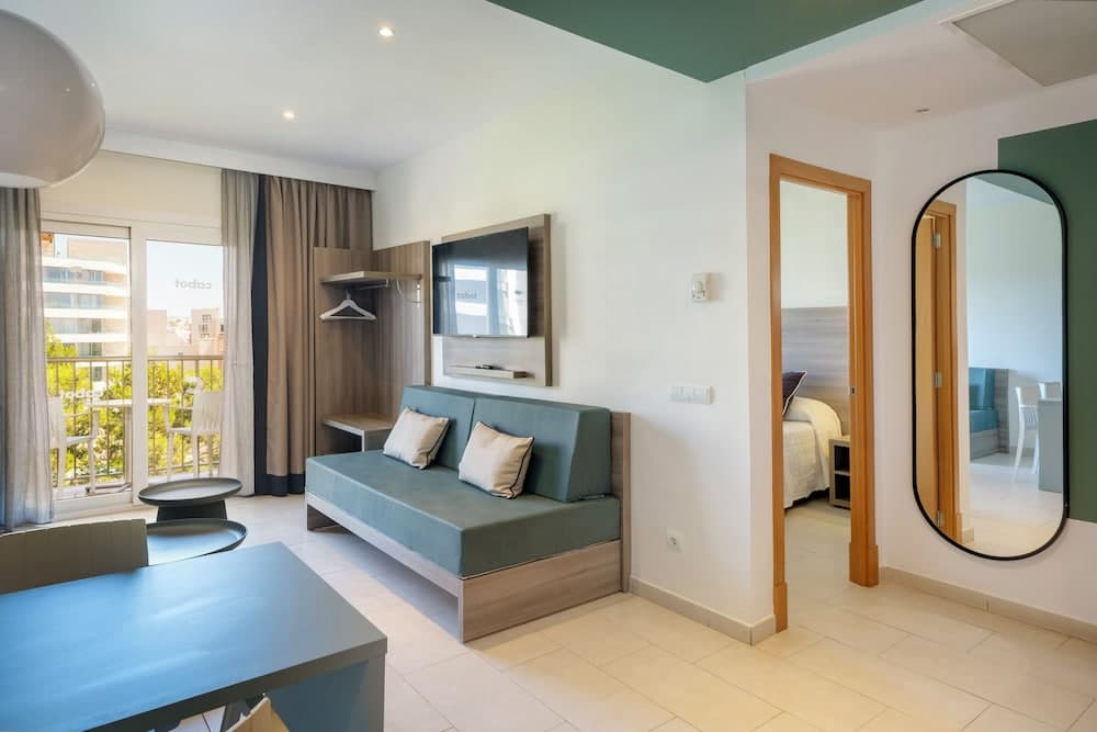 Cabot Tres Torres Apartamentos