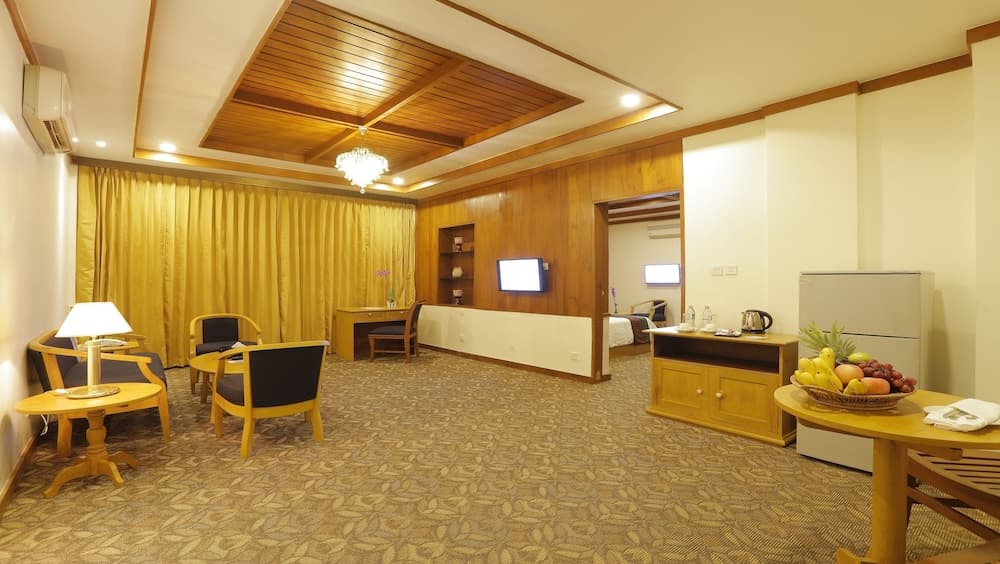 Amazing Kengtong Resort