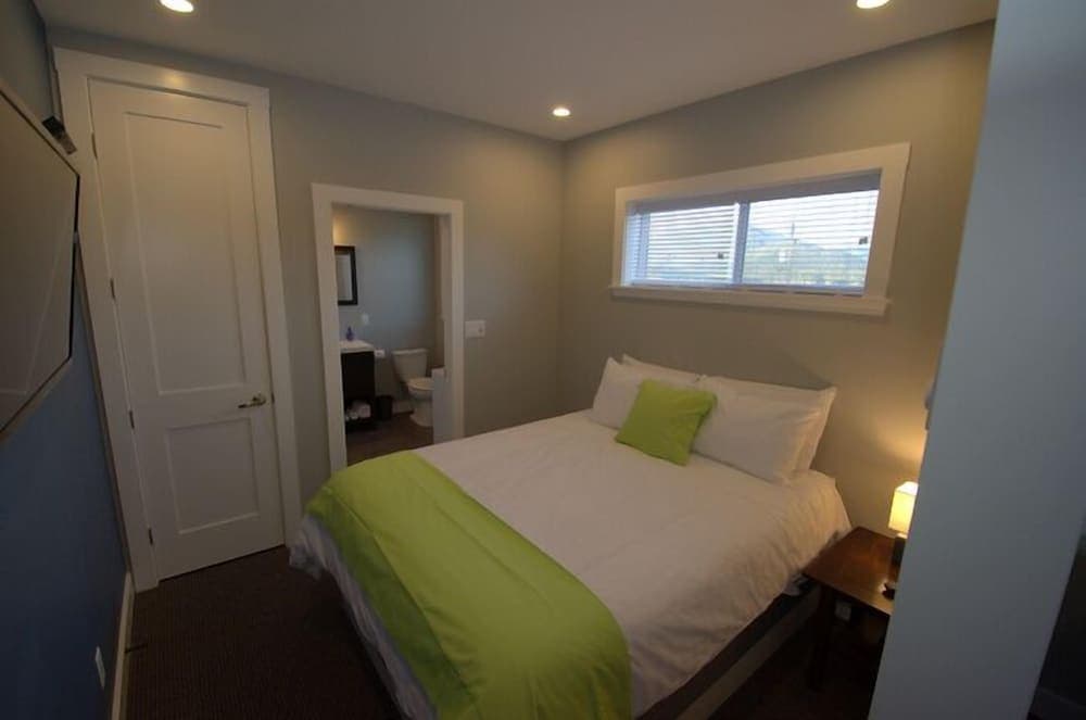 First Avenue Executive Suites