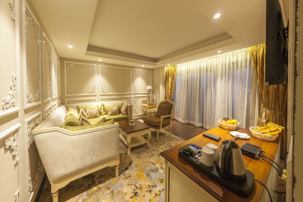 Fragrant Nature Kochi