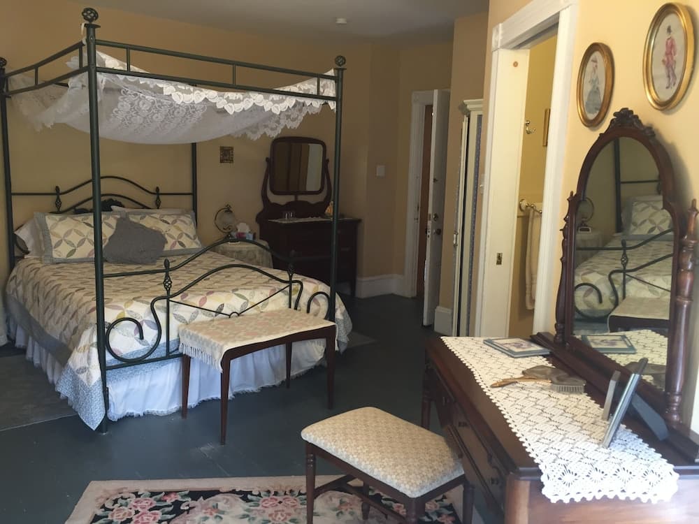 Evangeline's Tower Bed & Breakfast
