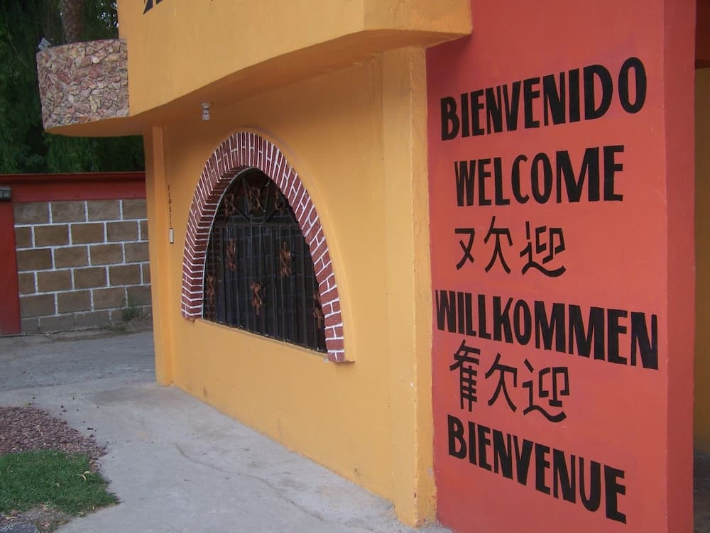 Posada Mayin - Adults only