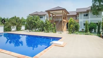 Baan Suan Khun Yaiy Nakhon Nayok