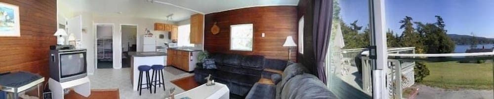 Ty Collwyn Waterfront Retreat