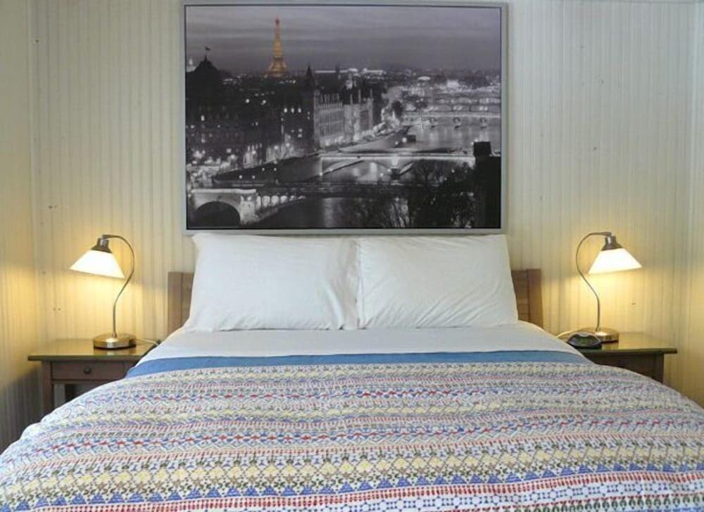 The Saugatuck Retro Resort Motel