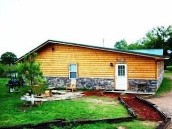 Whip Or Wheel Cabins