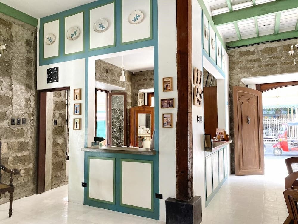 Paradores Del Castillo