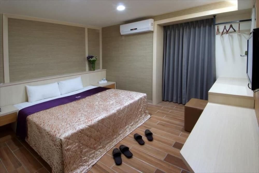 Laurel Business Hotel