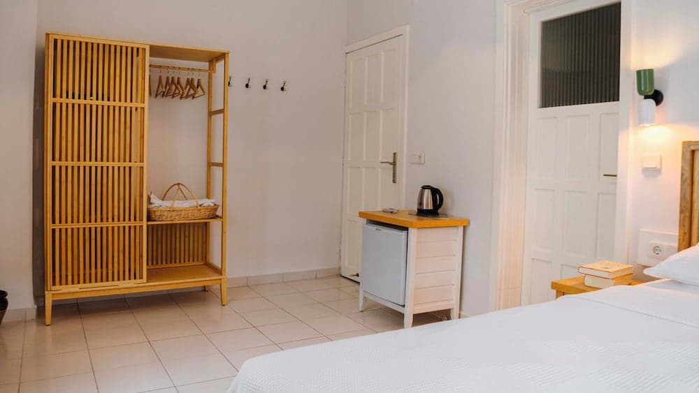 Golden Lighthouse Hotel