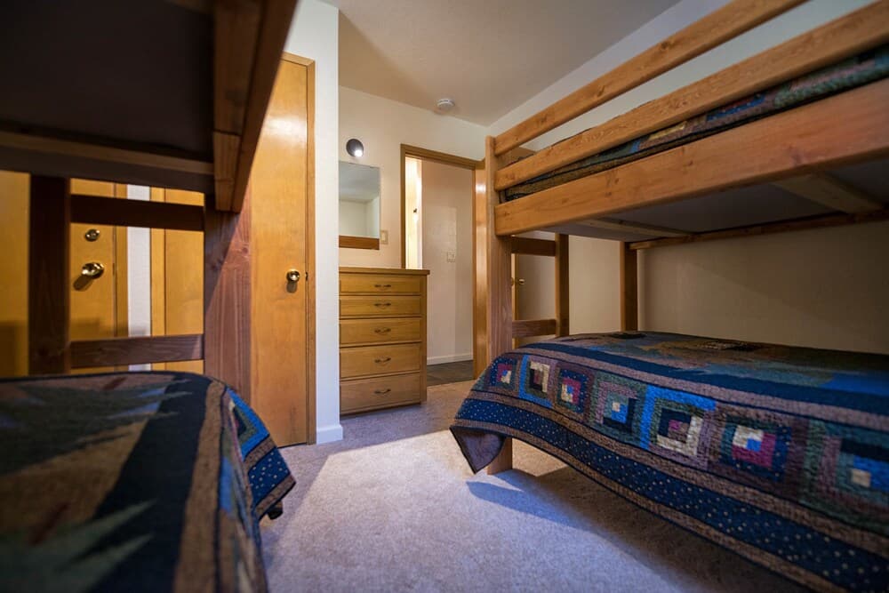 Yosemite Scenic Wonders - Bass Lake Area