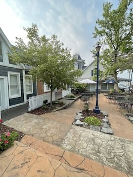 Harbour Square Suites