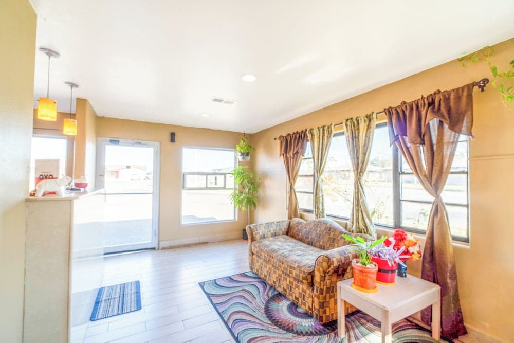 Capital O Hotel Beeville - US 181