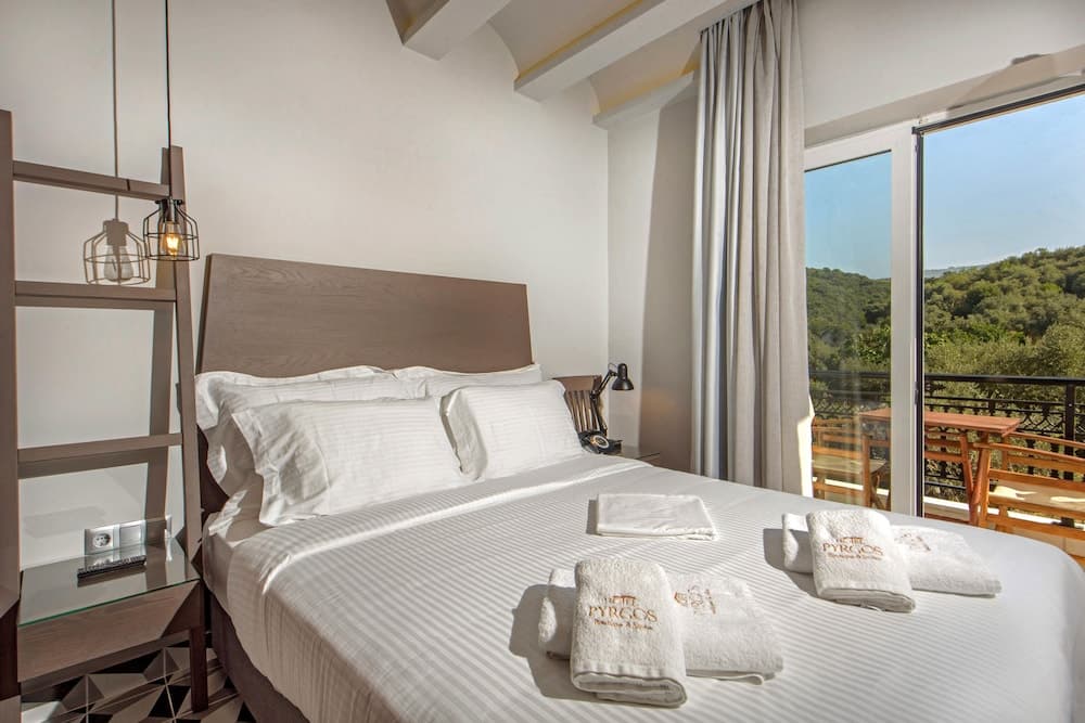 Hotel Pyrgos Boutique & Suites