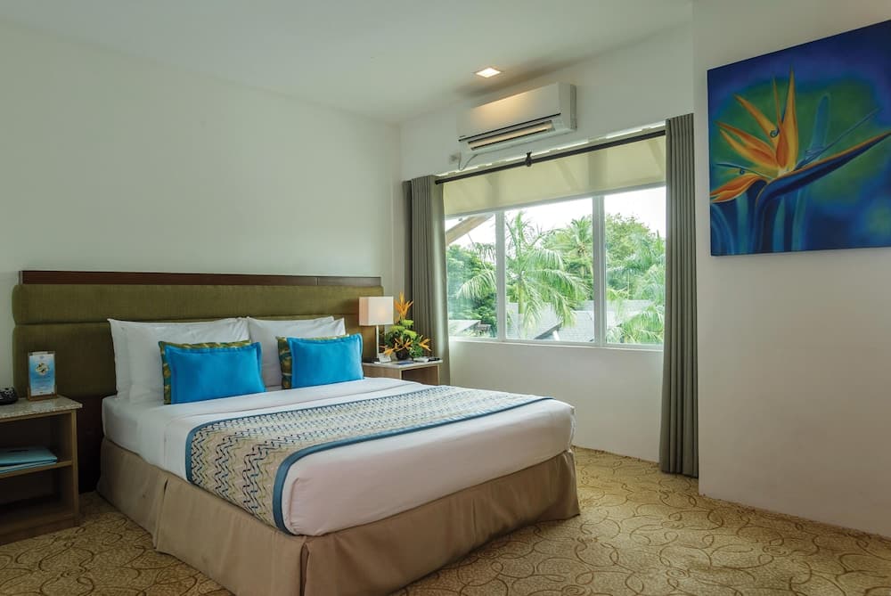 Acuatico Beach Resort