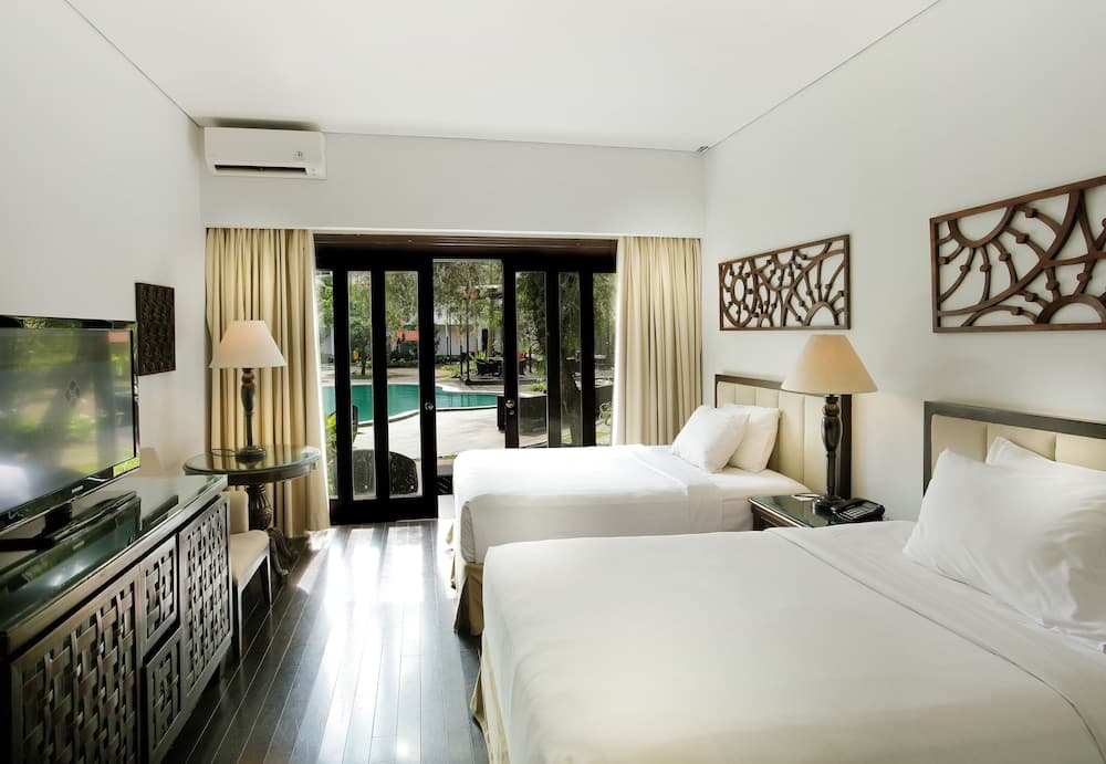 Lido Lake Resort By MNC Hotel