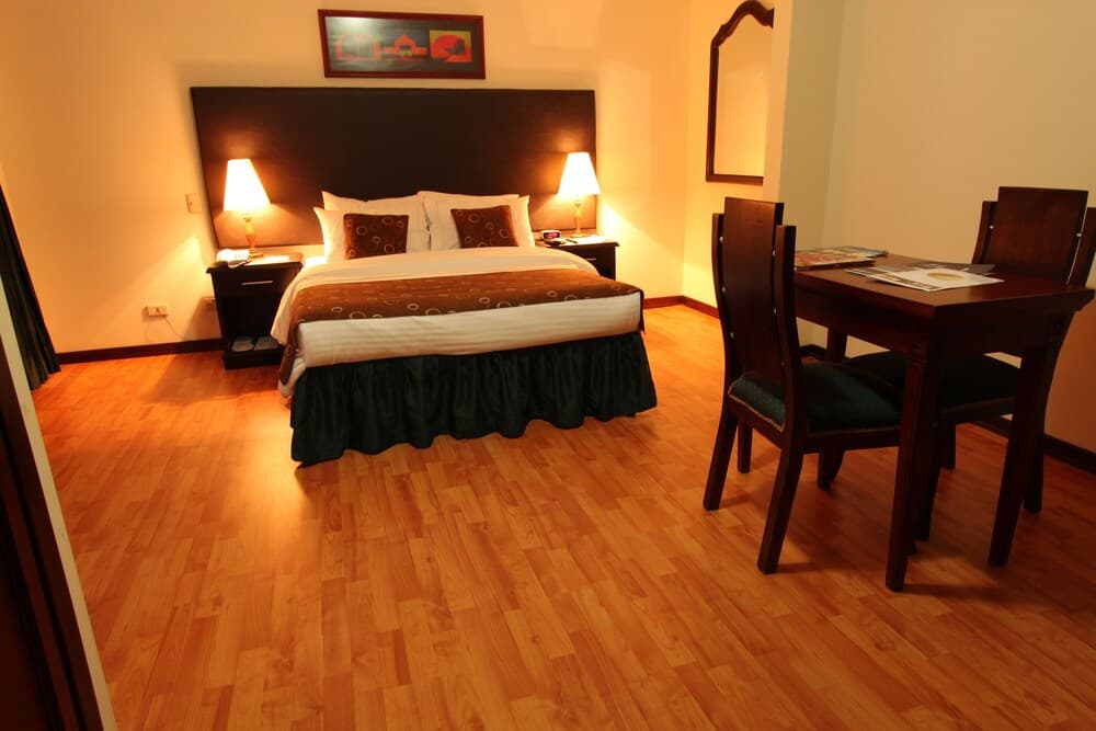 Hotel San Fernando Real