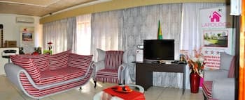 Lapologa Bed and Breakfast