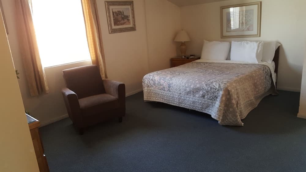 Bishop Village Motel