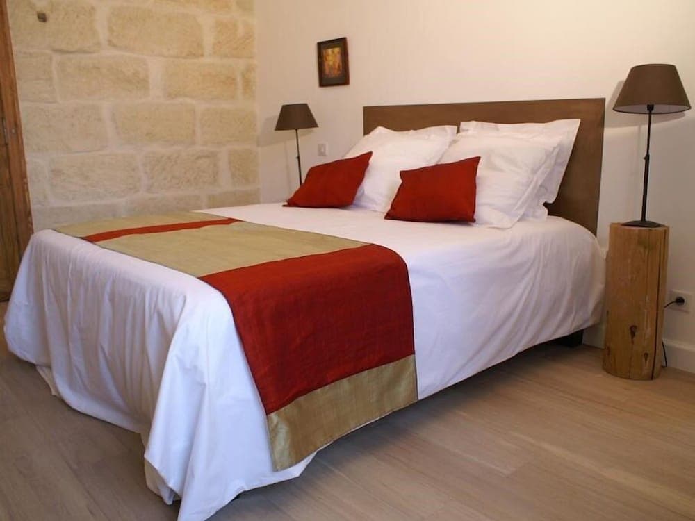 La Maison Rouge D'uzes