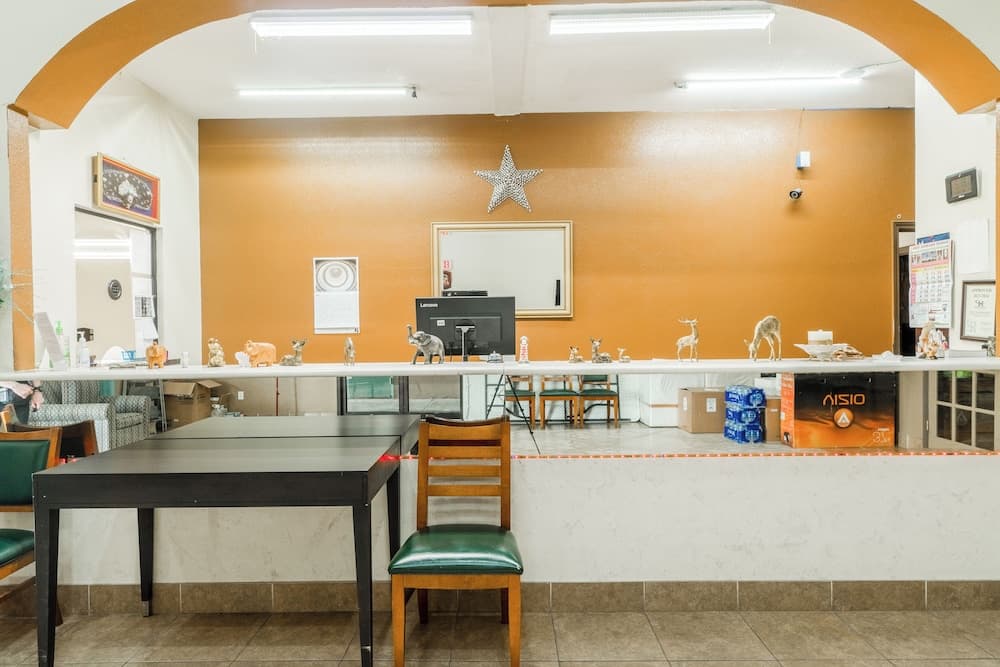 Lone Star Inn & Suites by OYO Harlingen TX