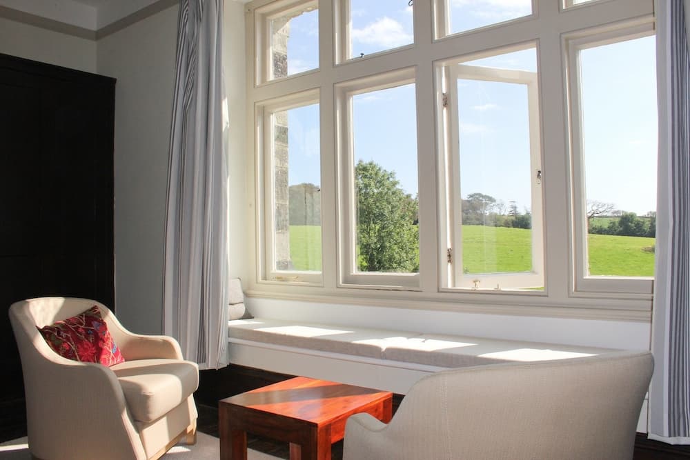 Costislost Organic Retreat