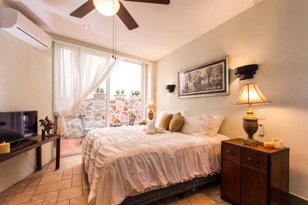 Garlands del Rio Riverside Boutique Hotel