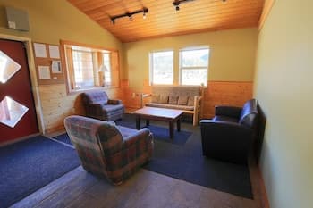 The Apex Mountain Lodge