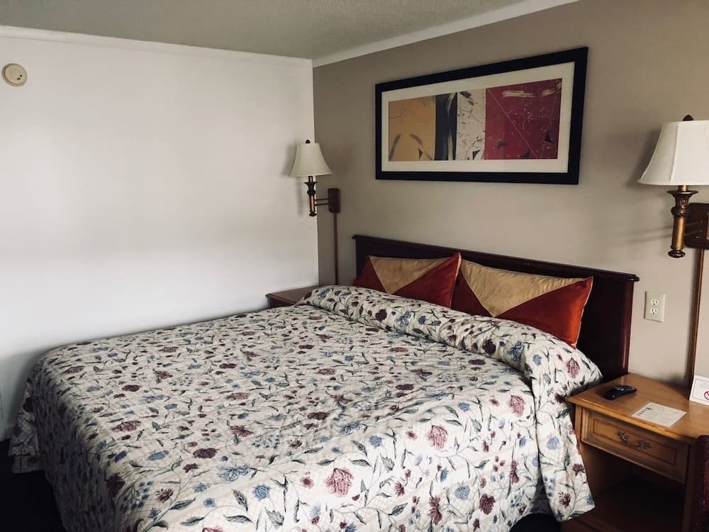 Economy Inn of Bloomington