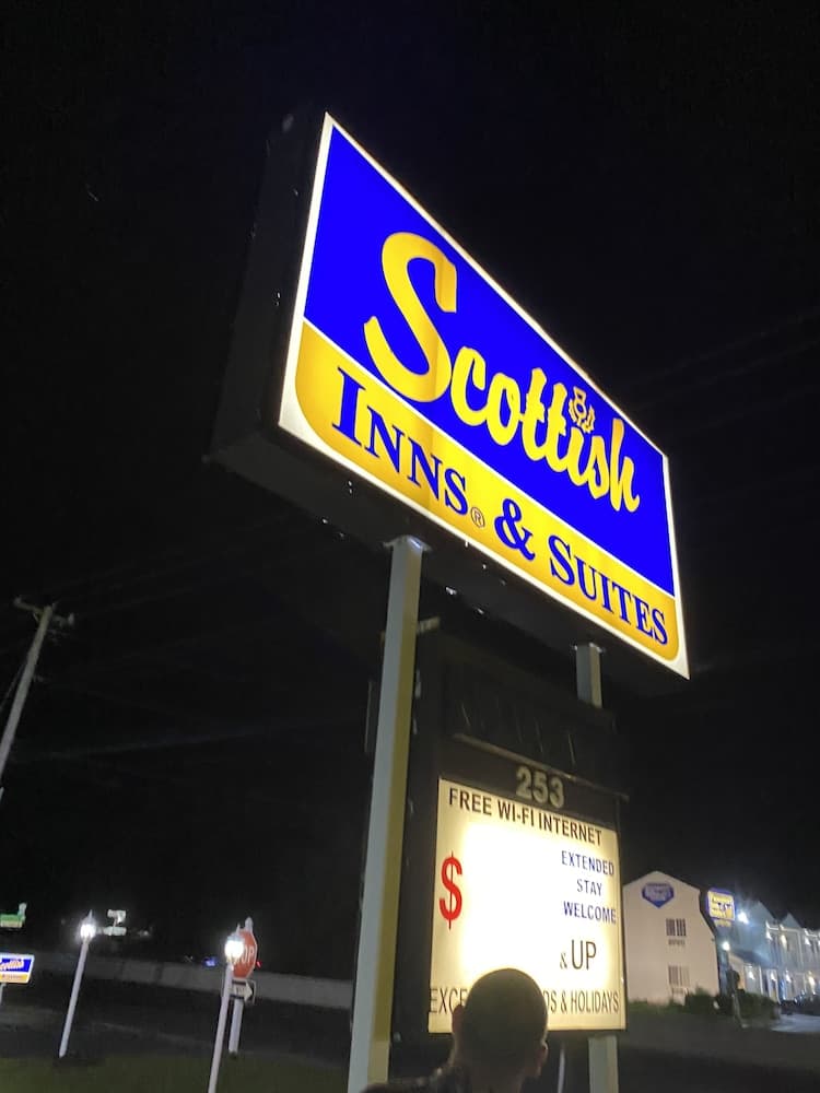 Scottish Inns and Suites