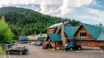 Callahan's Mountain Lodge