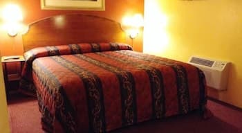 Oceanside Inn and Suites