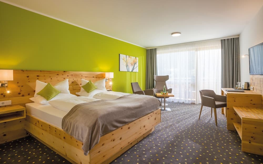 DAS SIEBEN ****s - Adults Only