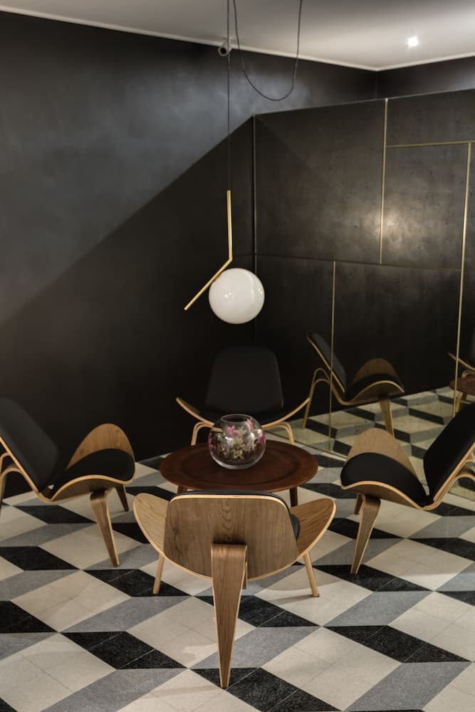 Navona Theatre Hotel