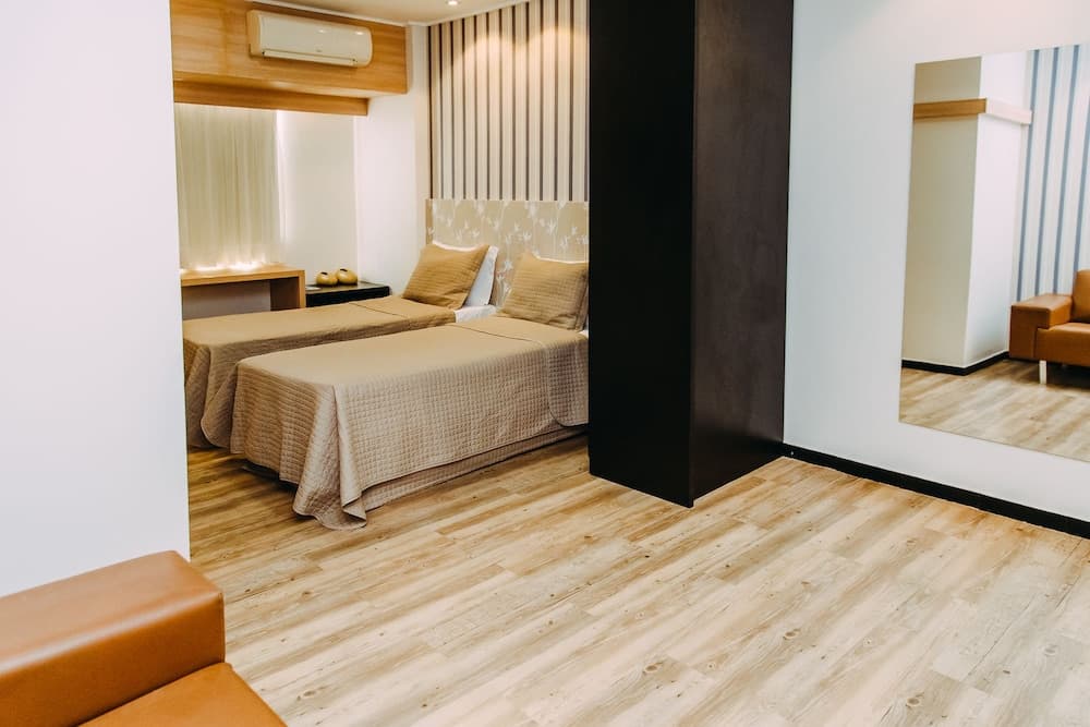 Arrey Executive Hotel