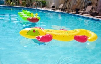 Delos Reyes Palm Springs