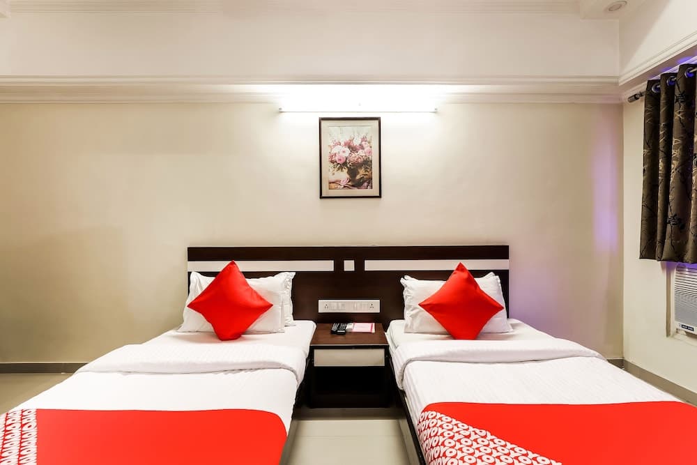 OYO 26315 Hotel Alpha