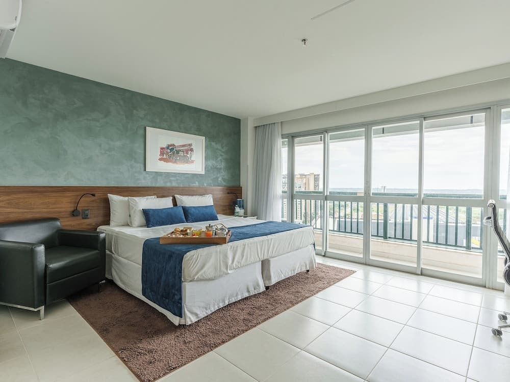 Hplus Vision Executive