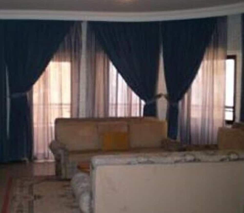 The Diplomat Suite Hotel