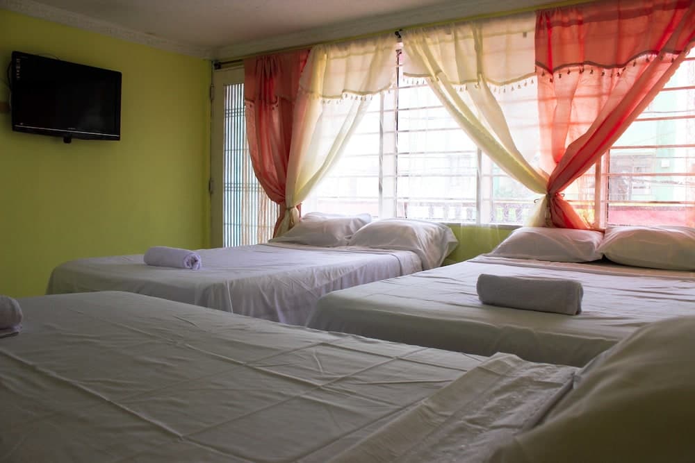 Hospedaje Casa Rosada