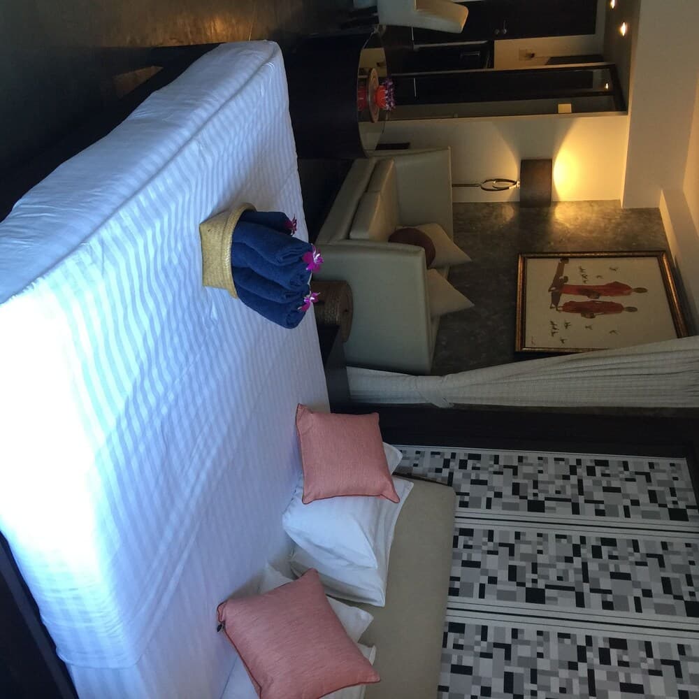 Samui Pool View Apartment