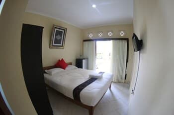 Sari Buana Bed & Breakfast